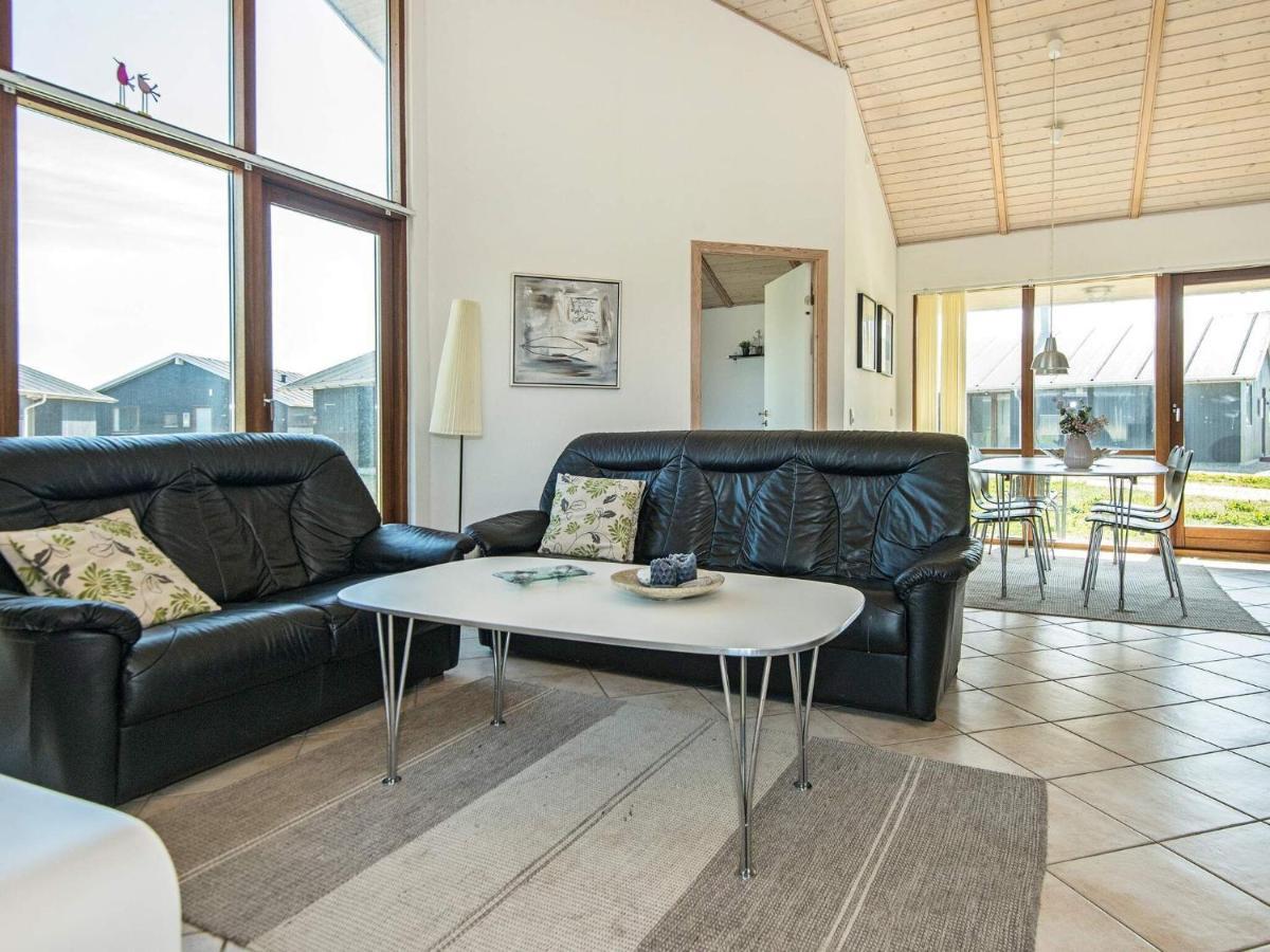 8 Person Holiday Home In Ulfborg Экстерьер фото