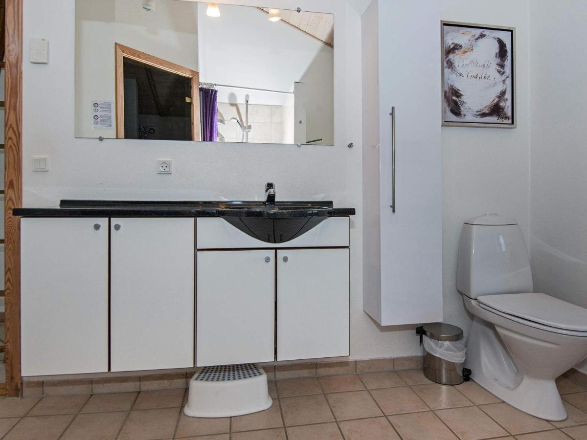 8 Person Holiday Home In Ulfborg Экстерьер фото