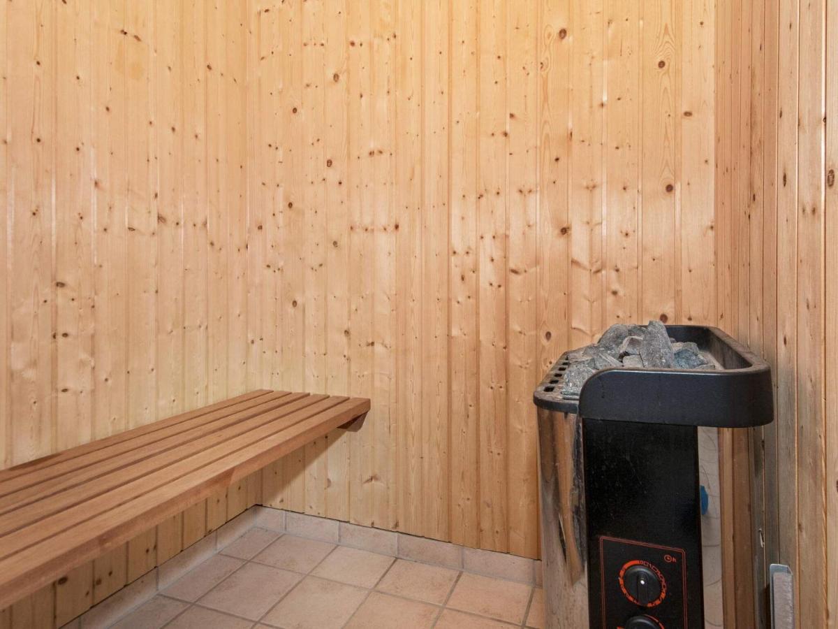 8 Person Holiday Home In Ulfborg Экстерьер фото